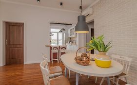 Flamingo Flat /Two-Bedroom With Balcony\